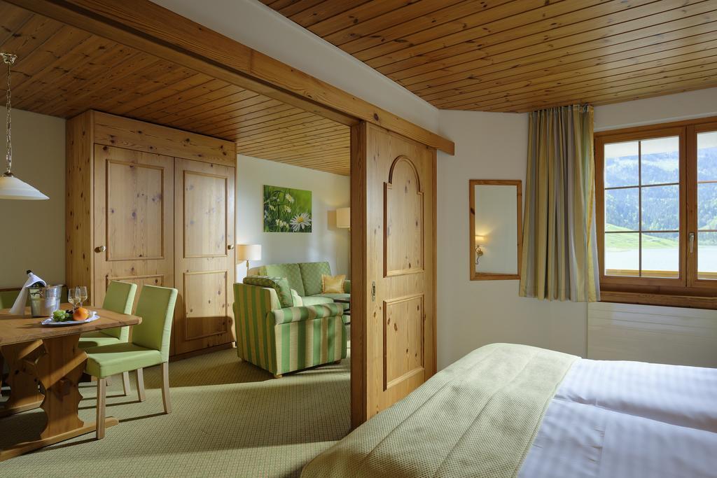 Hostellerie Am Schwarzsee Bad-Schwarzsee Szoba fotó